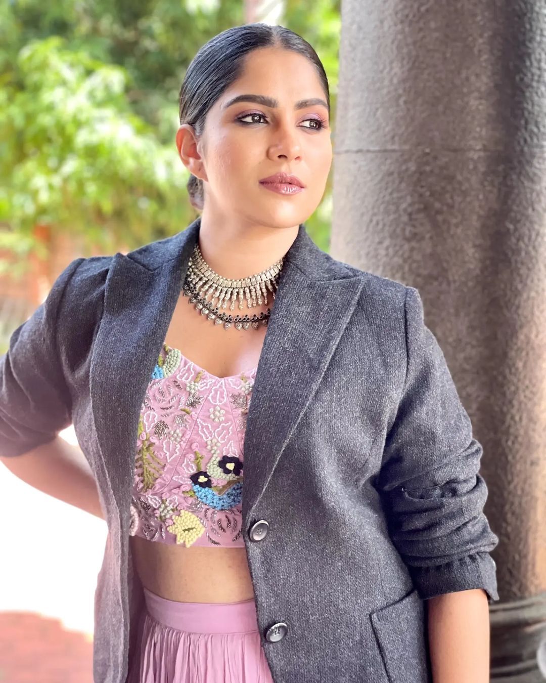 സൂപ്പർ ലുക്കിൽ സ്വാസിക, കയ്യടിച്ച് സോഷ്യൽ മീഡിയ