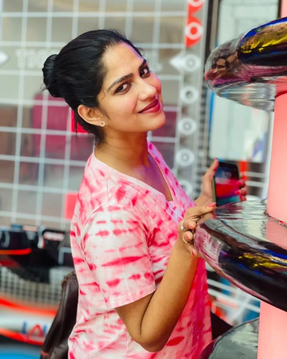 ബോൾഡ് ആന്റ് ബ്യൂട്ടി, അതാണ് സ്വാസിക... ചിത്രങ്ങൾ ഏറ്റെടുത്ത് ആരാധകർ