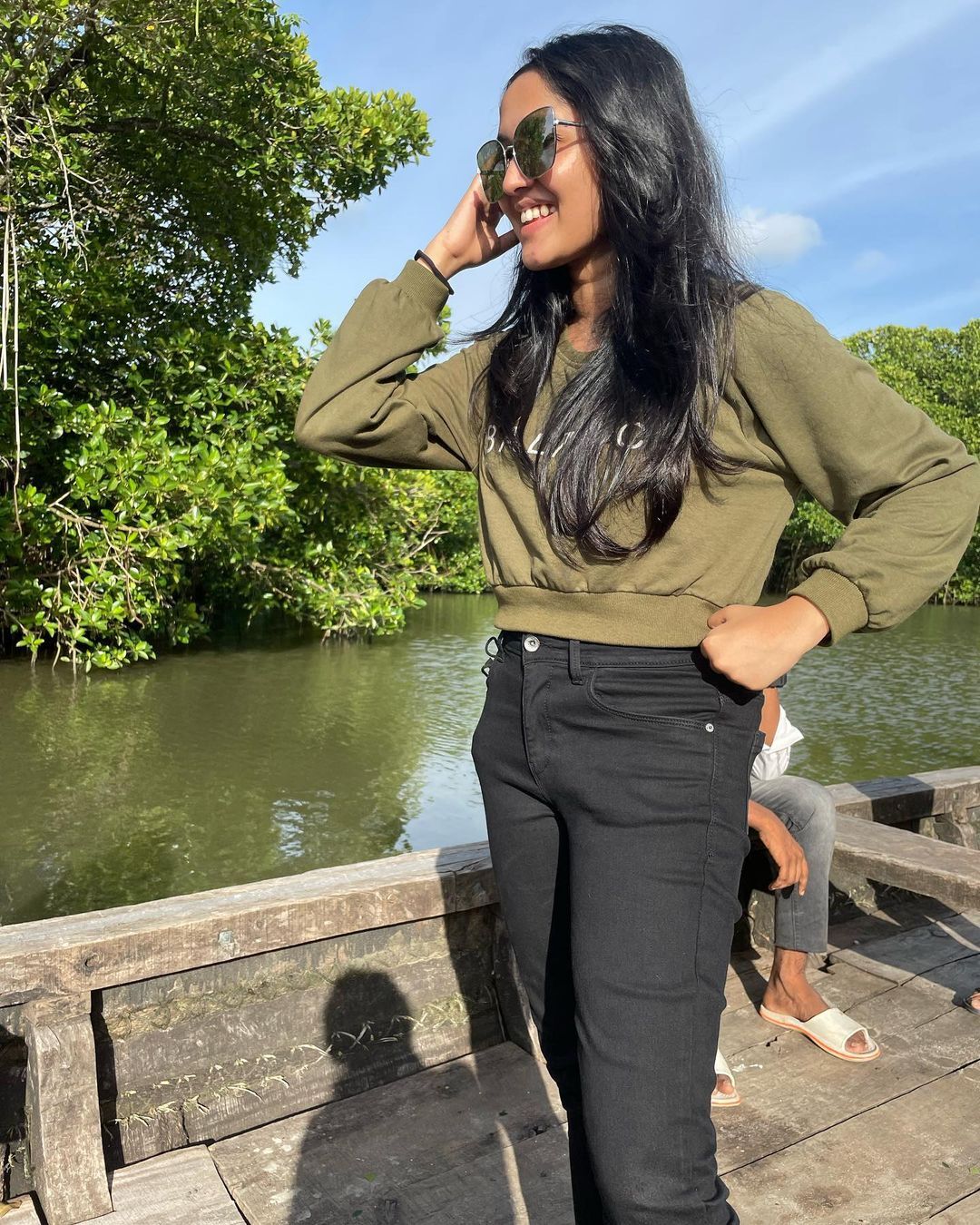 അടിപൊളി ലുക്കിലാണല്ലോ; അനിഖ എന്നും പൊളിയാമെന്ന് ആരാധകര്‍, വൈറല്‍ ചിത്രങ്ങള്‍