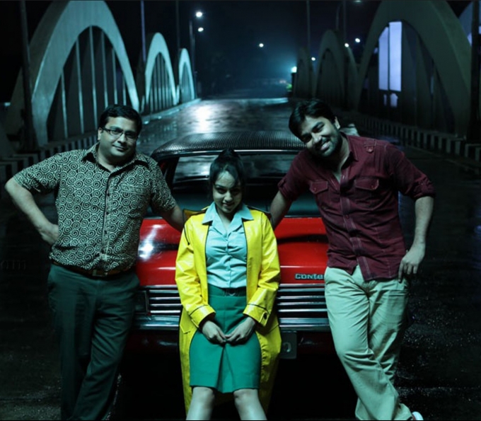 PHOTOS : கமல் முதல் யோகிபாபு வரை.. ஸ்டார் நடிகர்களின் டாப் 10 டார்க் காமெடி திரைப்படங்களின் லிஸ்ட் இதோ!