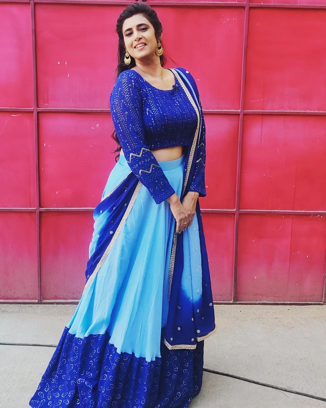 PHOTOS :  இந்த வயசிலும் அப்படியொரு போஸ்.. அழகை அள்ளிவீசும் கஸ்தூரி.. லேட்டஸ்ட் நச்  போட்டோஸ் இதோ!