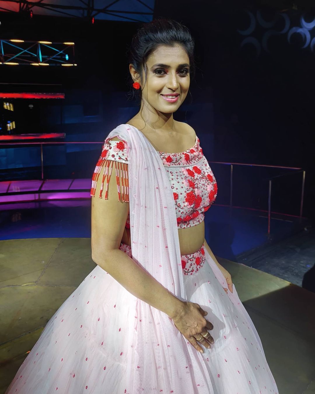 PHOTOS :  இந்த வயசிலும் அப்படியொரு போஸ்.. அழகை அள்ளிவீசும் கஸ்தூரி.. லேட்டஸ்ட் நச்  போட்டோஸ் இதோ!