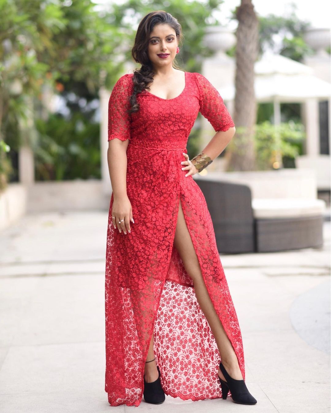 PHOTOS : வாவ்.. ரெட் கலர் உடையில் ஆளை மயக்கும் சினேகா பால்.. சூப்பர் நச் பிக்ஸ் இதோ! 