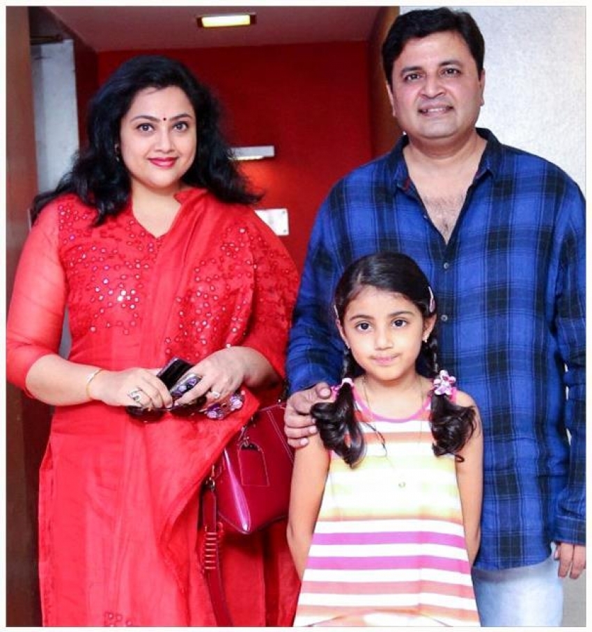 PHOTOS : ஸ்டார் நடிகை முதல் காதல் கணவர் வரை.. மீனாவின் திருமண புகைப்படங்கள்! 