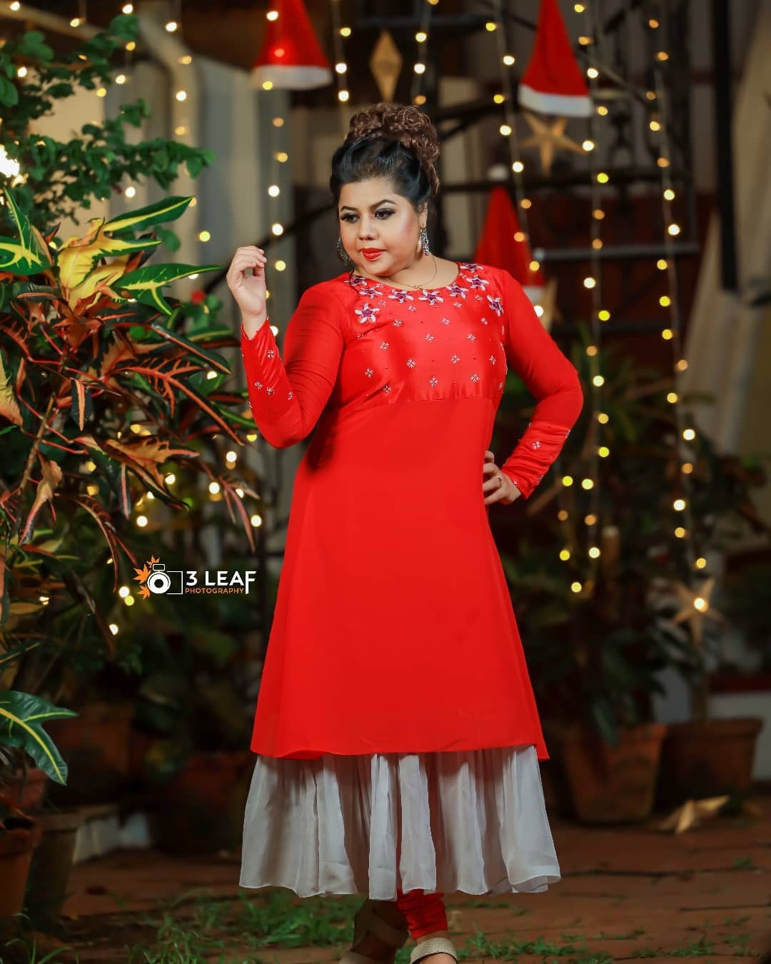  നിങ്ങളിങ്ങനെ പ്രണയിച്ച് പ്രണയിച്ച് അടിച്ചുപൊളിക്കൂന്നേ... പുതിയ ചിത്രങ്ങളുമായി സ്‌നേഹ ശ്രീകുമാര്‍