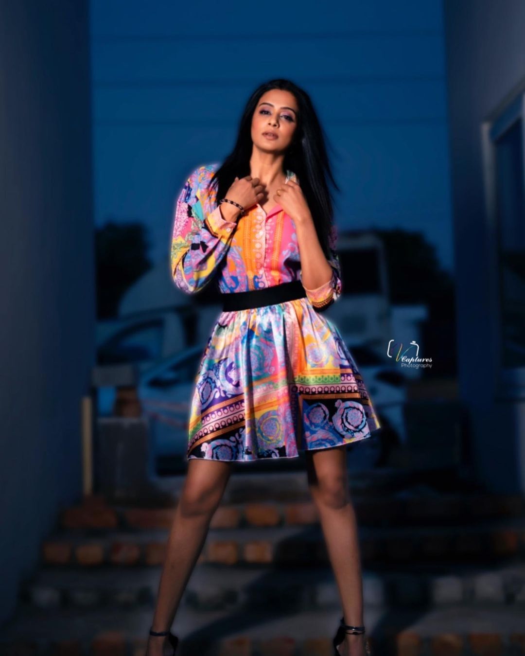 ഈ നിൽപ്പു കണ്ട് ആരാധക ലോകം ഞെട്ടി; ട്രെന്ഡിയായി നടി പ്രിയാ മണി