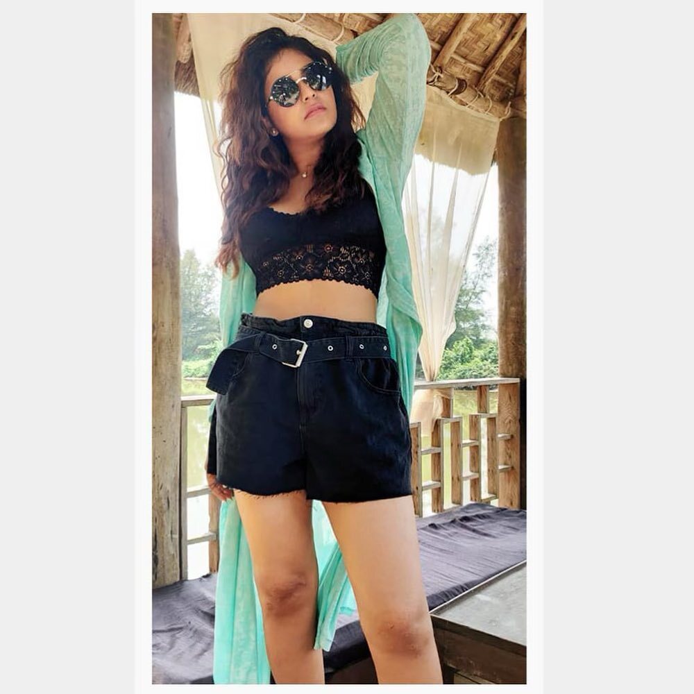 സാരിയില്‍ മിന്നിത്തിളങ്ങി അഞ്ജലി; അടിപൊളിയെന്ന് ആരാധകര്‍, വൈറല്‍ ചിത്രങ്ങള്‍