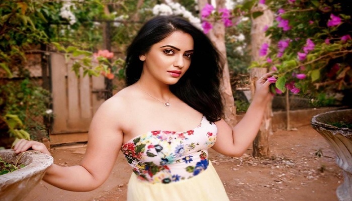 फिल्म 'ये दिल आशिकाना' की एक्ट्रेस की हो गई है ऐसी हालत, 20 साल बाद दिखाया ऐसा लुक