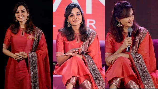 കൊറിയന്‍ വിട്ട് നാടനിലേക്ക് ചേക്കേറി ലേഡി സൂപ്പർ സ്റ്റാർ: കാലങ്ങള്‍ക്ക് ശേഷം മഞ്ജു വാര്യറുടെ ചുരിദാർ ചിത്രങ്ങള്‍