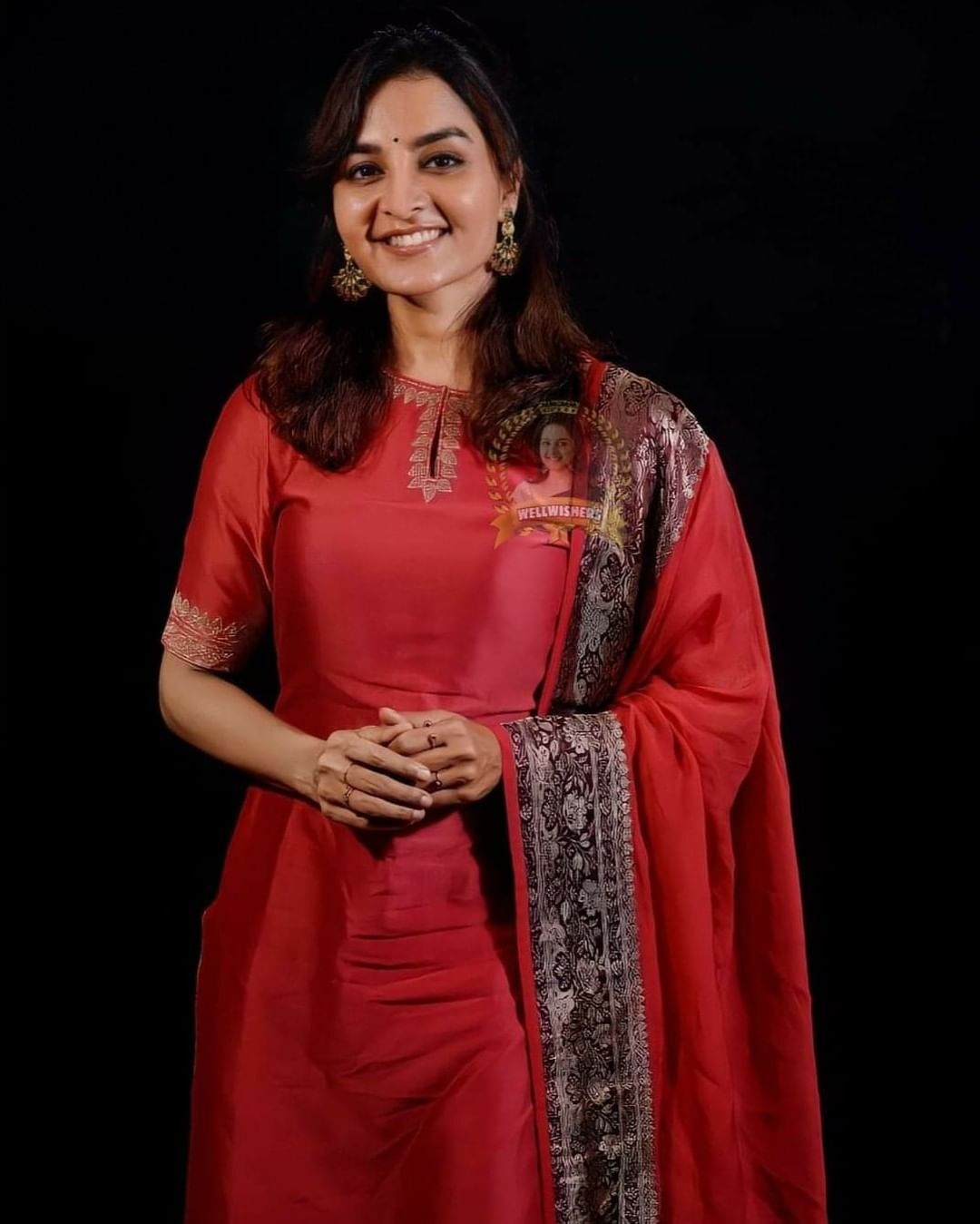 കൊറിയന്‍ വിട്ട് നാടനിലേക്ക് ചേക്കേറി ലേഡി സൂപ്പർ സ്റ്റാർ: കാലങ്ങള്‍ക്ക് ശേഷം മഞ്ജു വാര്യറുടെ ചുരിദാർ ചിത്രങ്ങള്‍