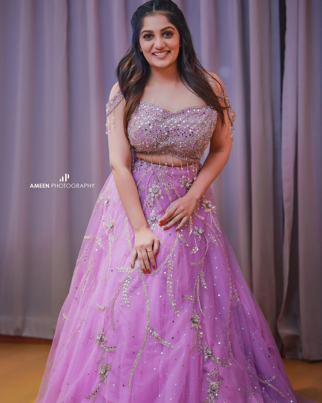  'എല്ലാവരും ഇഷ്ടപ്പെട്ടില്ലേങ്കിലും പ്രശ്നമാക്കേണ്ടെന്നേ..ഗുഡ് ടേസ്റ്റ് എല്ലാവർക്കും കാണില്ലാലോ?'..വൈറലായി ആര്യയുടെ ചിത്രങ്ങൾ