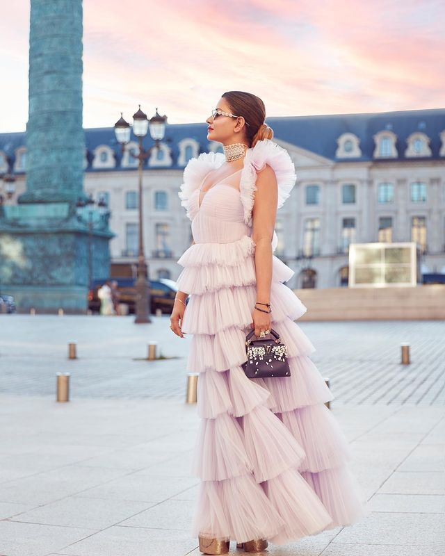 పారిస్ ఫ్యాషన్ ఓట్ కుట్యూర్ వీక్‌లో తళుక్కుమన్న మెగా సుధారెడ్డి 