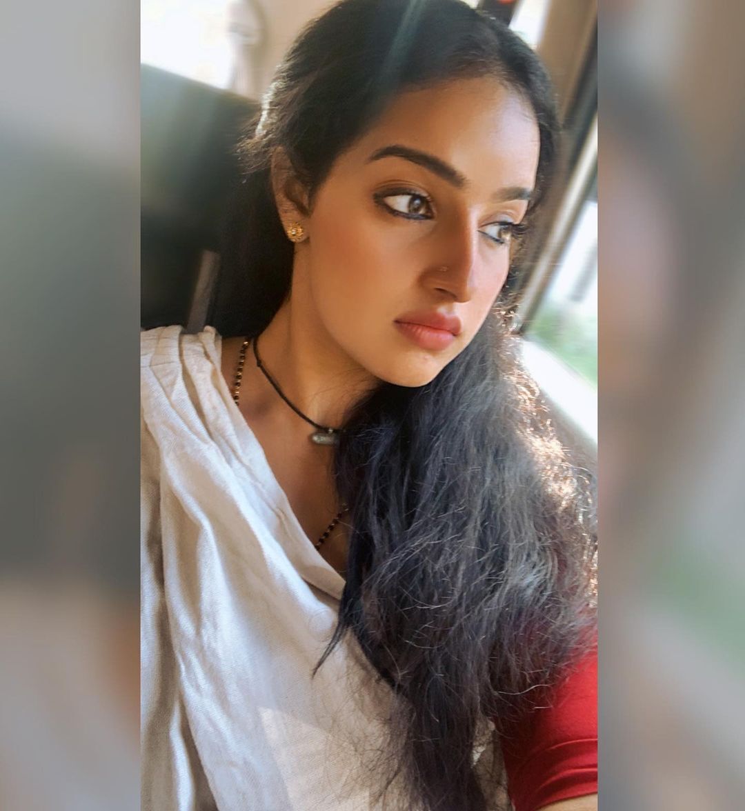 ഒരു രക്ഷയുമില്ലാത്ത ലുക്ക്, പൊളി തന്നെ: ഷോർട്സില്‍ ആറാടി മാളവിക മേനോന്‍