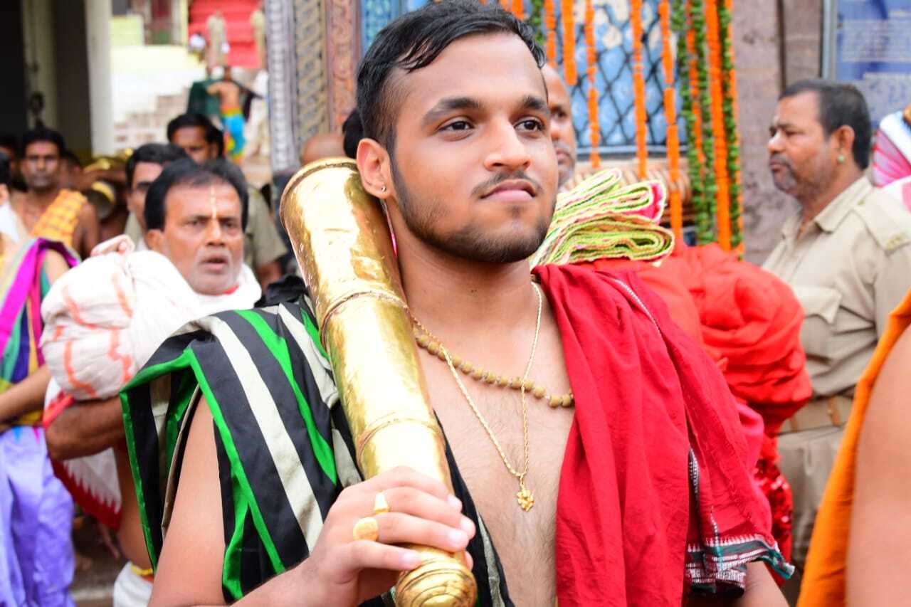 ଫଟୋରେ ମହାପ୍ରଭୁଙ୍କ ସୁନାବେଶ ପ୍ରସ୍ତୁତି... 