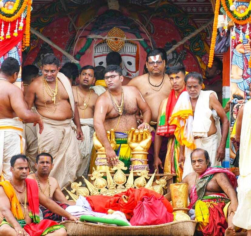 ଫଟୋରେ ମହାପ୍ରଭୁଙ୍କ ସୁନାବେଶ ପ୍ରସ୍ତୁତି... 