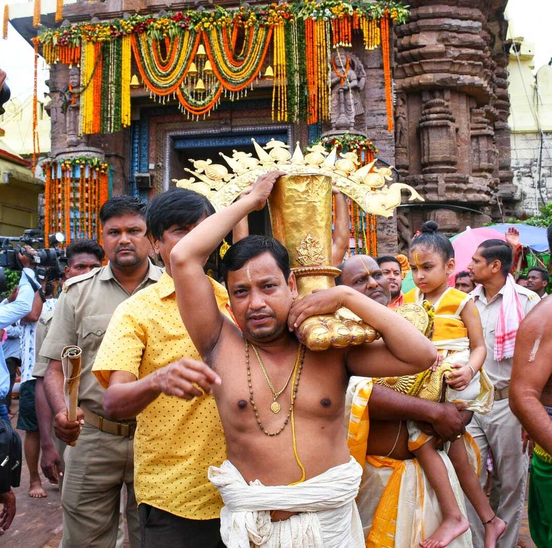 ଫଟୋରେ ମହାପ୍ରଭୁଙ୍କ ସୁନାବେଶ ପ୍ରସ୍ତୁତି... 