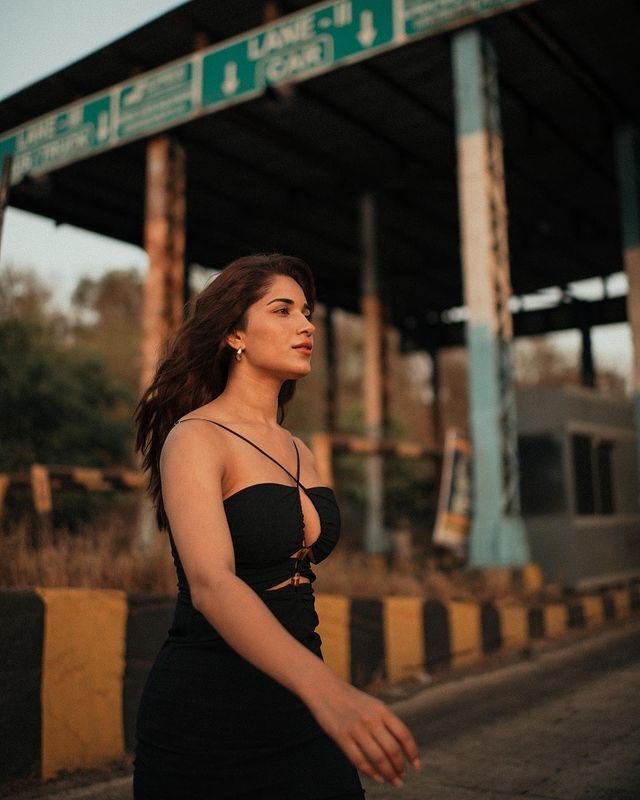  ఔట్ స్టాండింగ్  రుహాని శర్మ