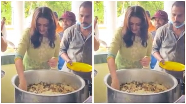  ബിരിയാണി വിളമ്പി ഭാവന..കൈയ്യടിച്ച് ഷറഫുദ്ദീൻ..വൈറലായി വിഡിയോയും ചിത്രങ്ങളും