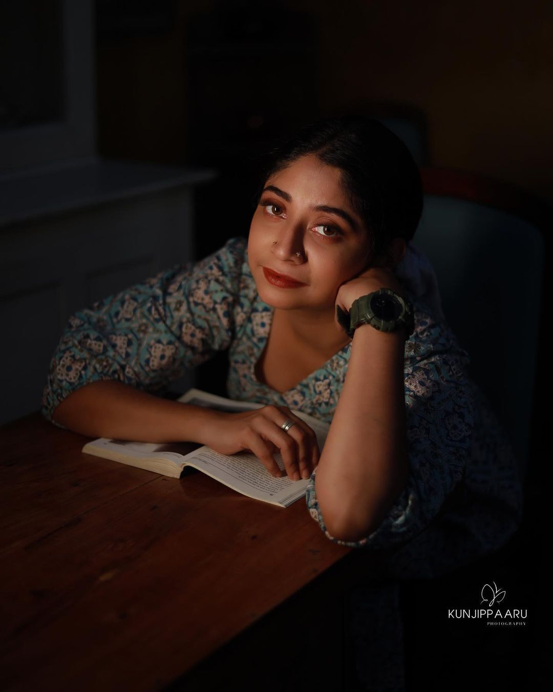 മറ്റാരേയും കുറിച്ചല്ല, എല്ലാം എന്നെക്കുറിച്ച് മാത്രം: പുത്തന്‍ ചിത്രങ്ങളുമായി അഭയ ഹിരണ്‍മയി