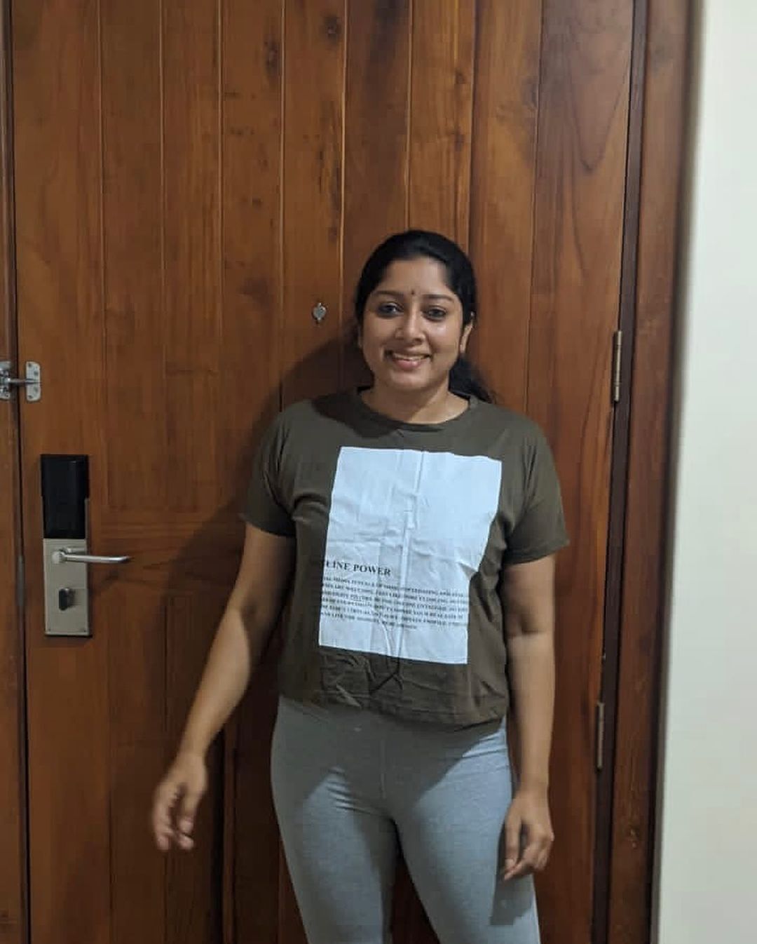 കർക്കിടകം ഒന്നൊക്കെയല്ലേ.. സാരിയില്‍ തിളങ്ങി അനുമോള്‍- ചിത്രങ്ങള്‍ വൈറല്‍ 