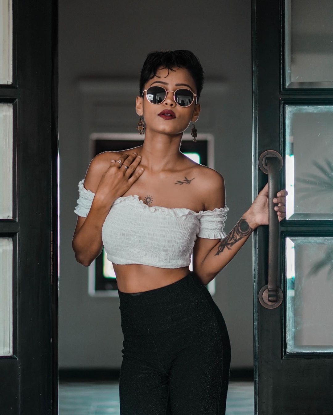 റിയാസിനൊപ്പം തകർത്താടി ഡെയിസ് ഡേവിഡ്; ഒപ്പം തകർപ്പന്‍ ചിത്രങ്ങളും