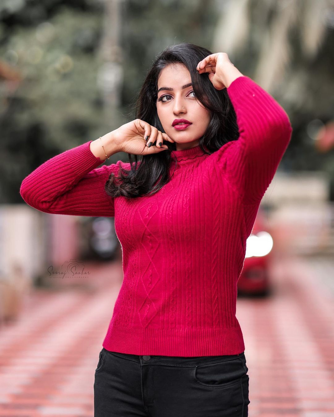  'കൊല്ലുന്ന നോട്ടം'..ഓരോ ക്ലിക്കിലും മാളവിക വൻ ലുക്ക്..ഏത് വസ്ത്രവും ചേരുന്ന മാജിക്ക് എന്താണെന്ന് ആരാധകർ