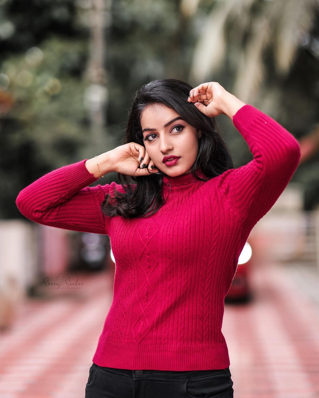  'കൊല്ലുന്ന നോട്ടം'..ഓരോ ക്ലിക്കിലും മാളവിക വൻ ലുക്ക്..ഏത് വസ്ത്രവും ചേരുന്ന മാജിക്ക് എന്താണെന്ന് ആരാധകർ