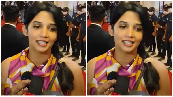  'ഇത് സന്തൂർ മമ്മി';നടി നൈലാ ഉഷയുടെ മകനെ കണ്ട് ഞെട്ടി ആരാധകർ..'അവന് ചമ്മലാണ്'..വൈറൽ ചിത്രങ്ങൾ‍