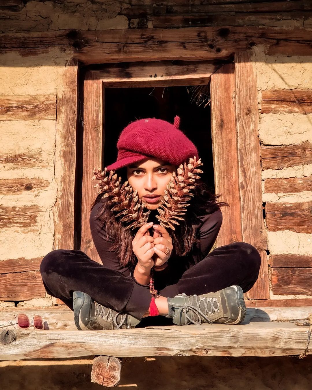 മട്ടന്‍ ബിരിയാണിയാണോ ഇന്നത്തെ ഡിഷ്; അമലയുടെ ചിത്രത്തില്‍ ആരാധകര്‍, വൈറല്‍