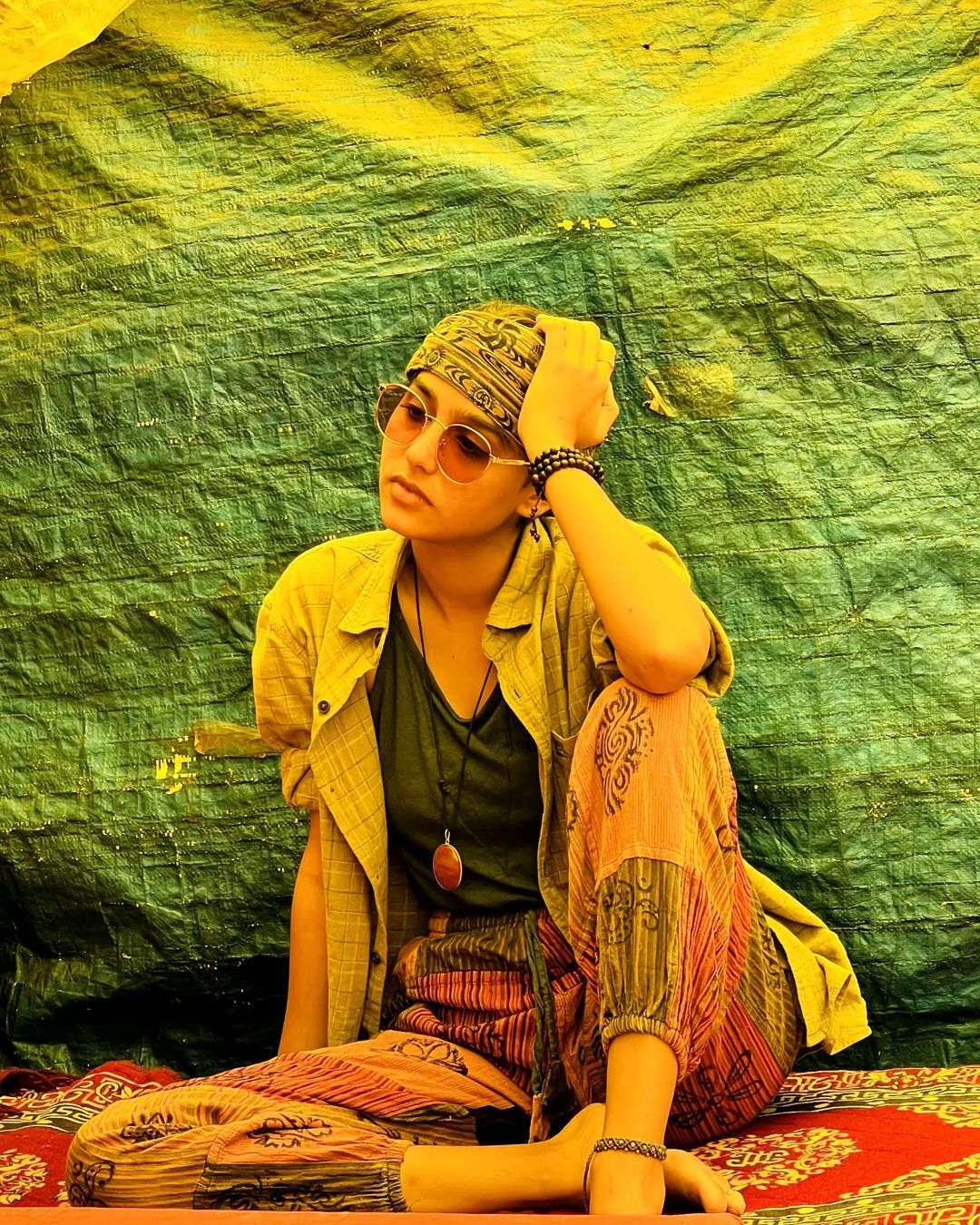 ഹിമാചലില്‍ ന്യൂ ജനറേഷന്‍ ഫ്രീക്കത്തിയായി അനശ്വര; ചിത്രങ്ങള്‍ പൊളിച്ചെന്ന് സോഷ്യല്‍ മീഡിയ