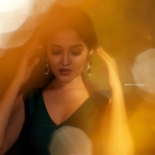 അല്ലേലും അനിഖ ചുമ്മാ പൊളിയാണ്...പുതിയ ചിത്രങ്ങളും വൈറല്‍