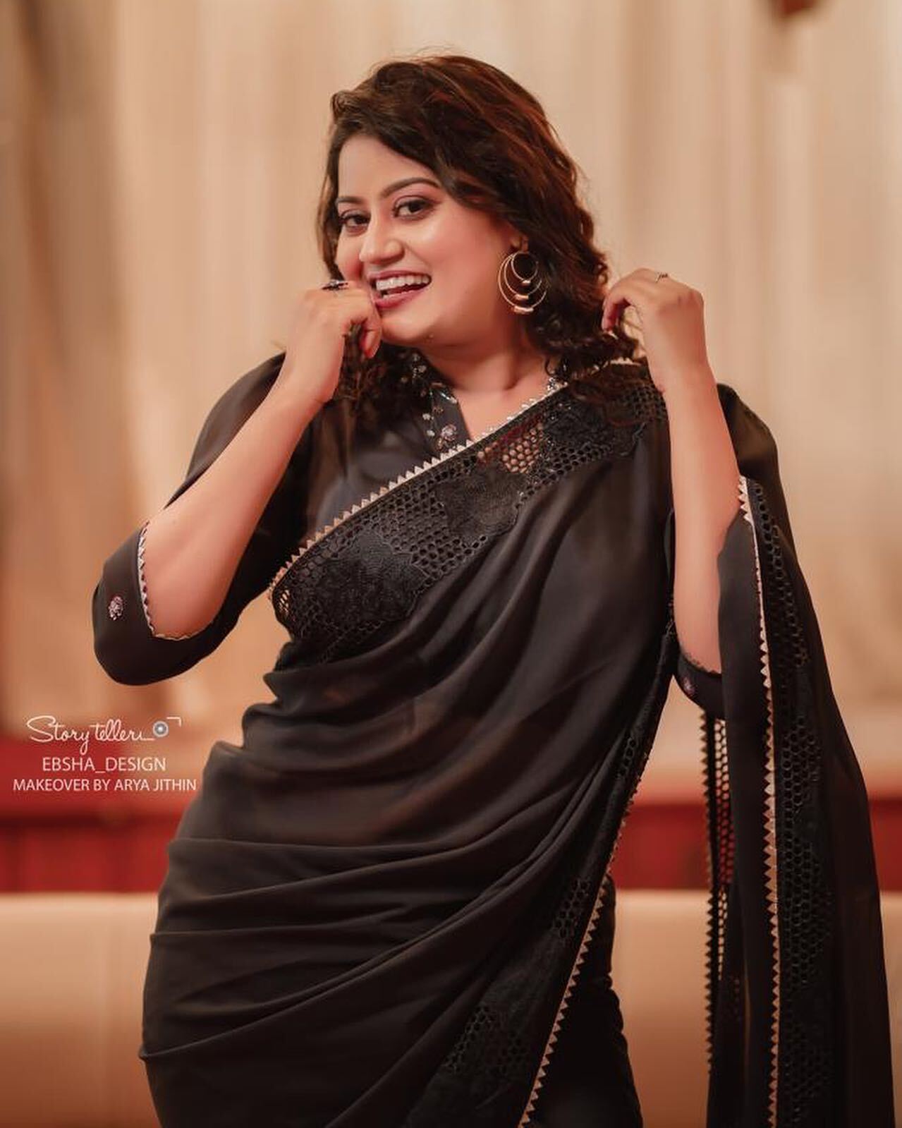 ജോര്‍ജുകുട്ടിയുടെ മകള്‍ തന്നെയല്ലേ ഇത്; സാരിയില്‍ കിടുക്കി അന്‍സിബ, വൈറല്‍ ചിത്രങ്ങള്‍