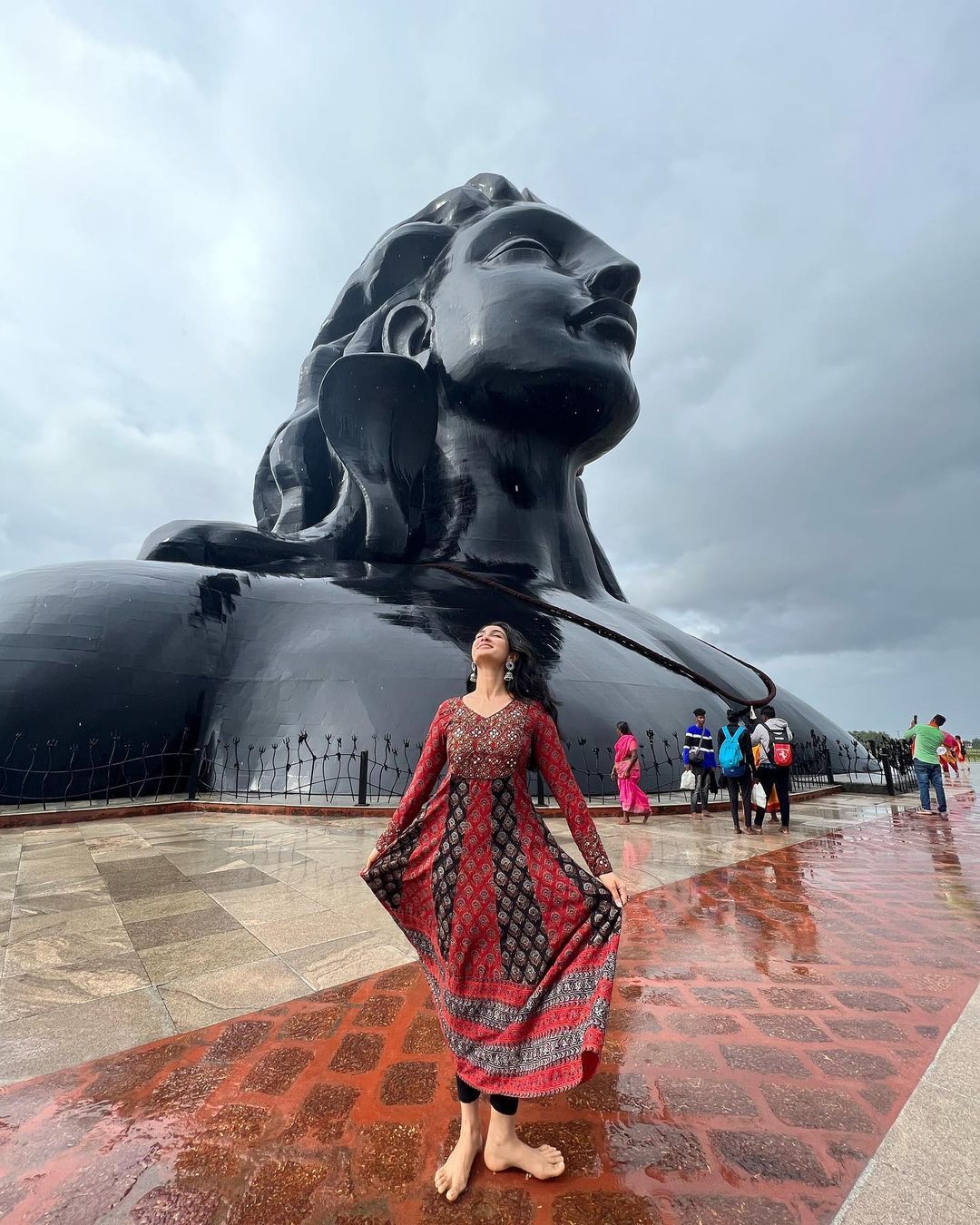 ഉഫ്...ഒന്നും പറയാനില്ല, ഇത് ഒന്നൊന്നര ലുക്ക്; ദീപ്തിയുടെ വൈറല്‍ ചിത്രങ്ങള്‍ 