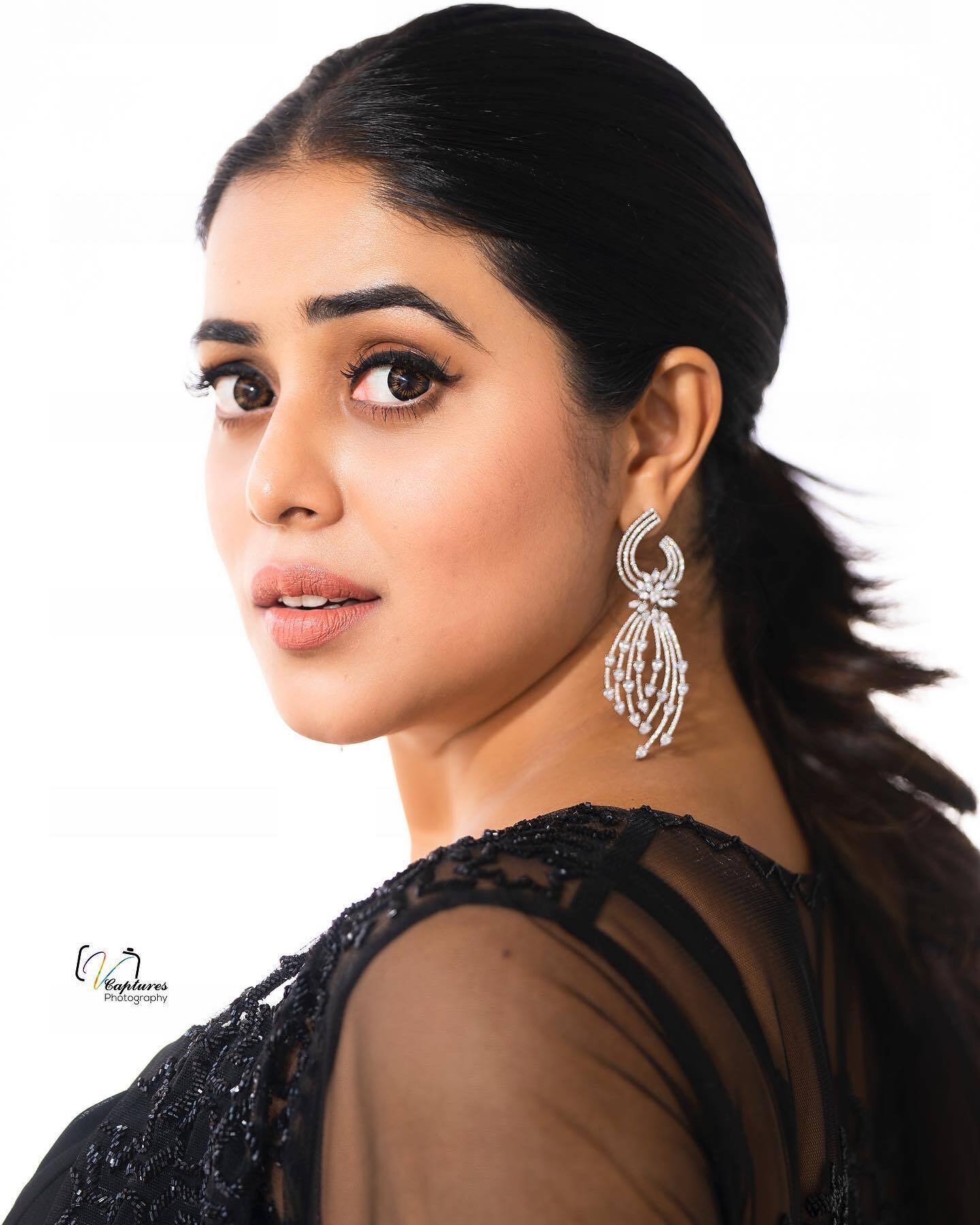 ഷംന...എത്ര സന്തോഷവതിയാണെന്ന് ഈ ചിരിയിലുണ്ട്..; വൈറല്‍ ചിത്രങ്ങള്‍