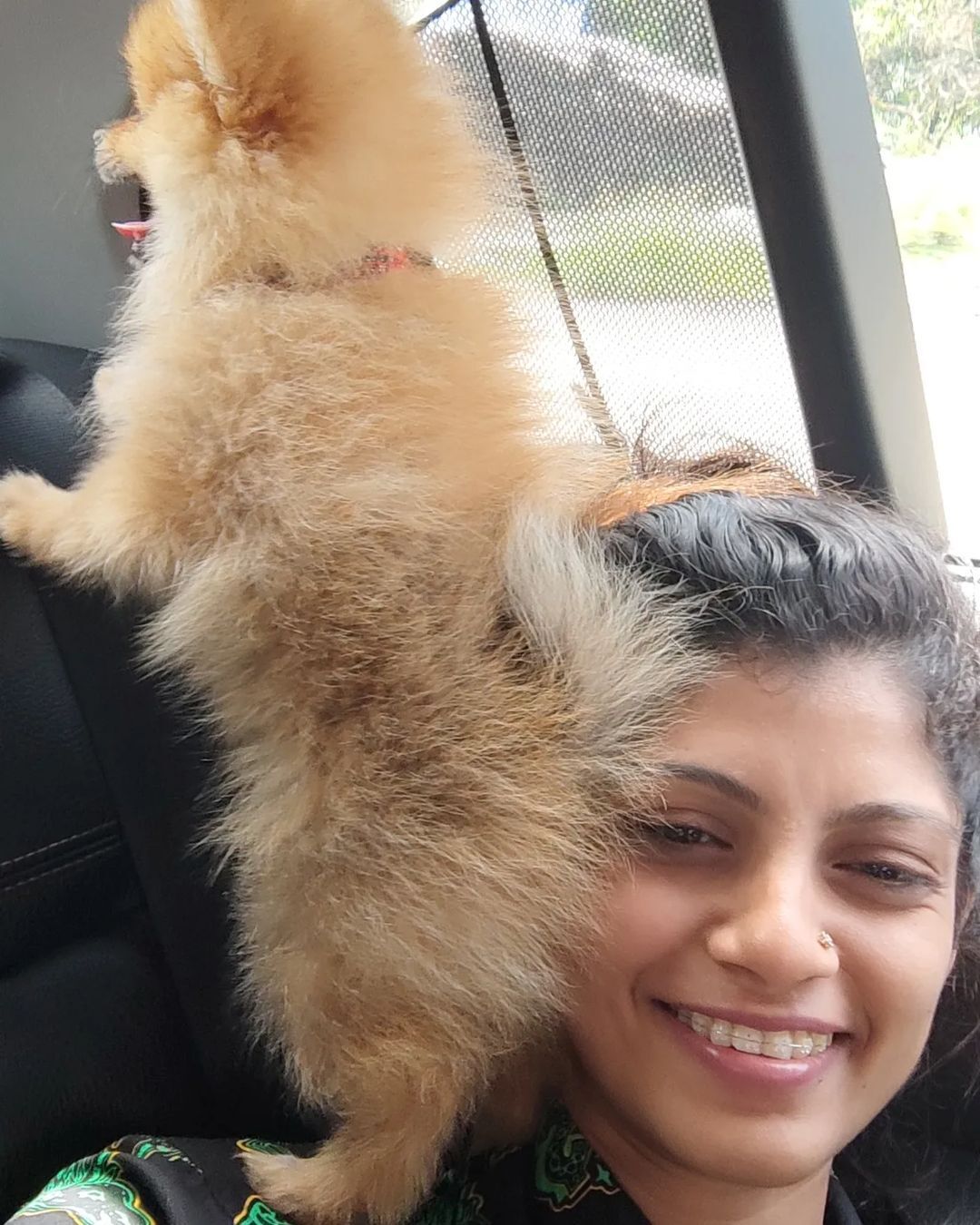 ക്യൂട്ട് എന്നല്ലാതെ എന്തു പറയാന്‍; കാപ്പുച്ചിനോക്കൊപ്പമുള്ള ശ്രുതിയുടെ അടിപൊളി ഫോട്ടോസ് ഏറ്റെടുത്ത് ആരാധകര്‍