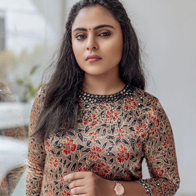 'സിംപ്ലി ബ്യൂട്ടിഫുള്‍...അത്രമാത്രം...'; വിന്‍സിയുടെ പുതിയ ചിത്രം കണ്ട് ആരാധകര്‍