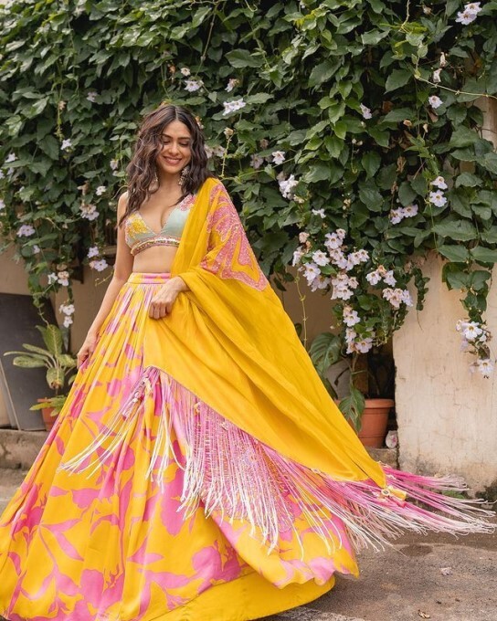 Bollywood Actress Mrunal Thakur Latest Photoshoot