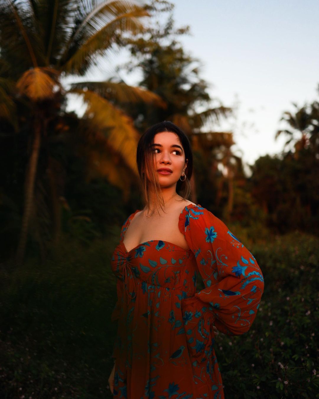 ക്രിക്കറ്റ് ദൈവത്തിന്റെ മകൾ, സൗന്ദര്യത്തിന്‍ മാലാഖ... അതീവ സുന്ദരിയായി സാറ ടെന്‍ഡുല്‍ക്കര്‍, വൈറല്‍ ചിത്രങ്ങള്‍