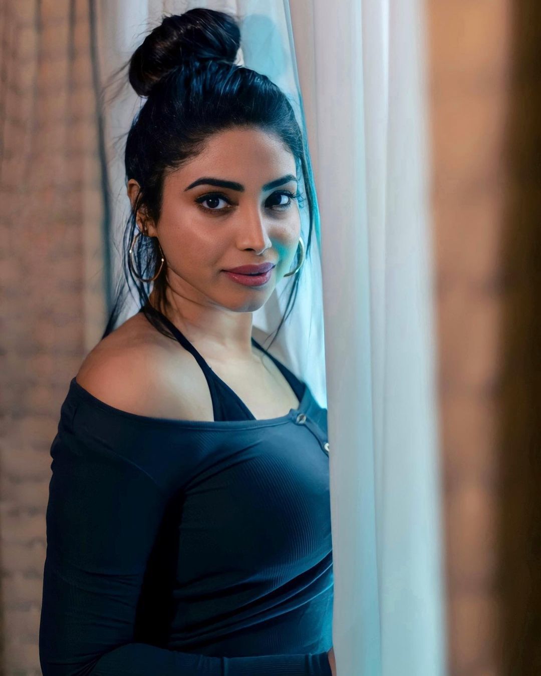 'ചിരി കാന്‍ മേക്ക് യുവര്‍ ലൈഫ് വെരി മനോഹരം'; ക്യാപ്ഷന്‍ കിംഗ് എവിടുന്നു കിട്ടുന്നു അമേയ ഇതൊക്കെ