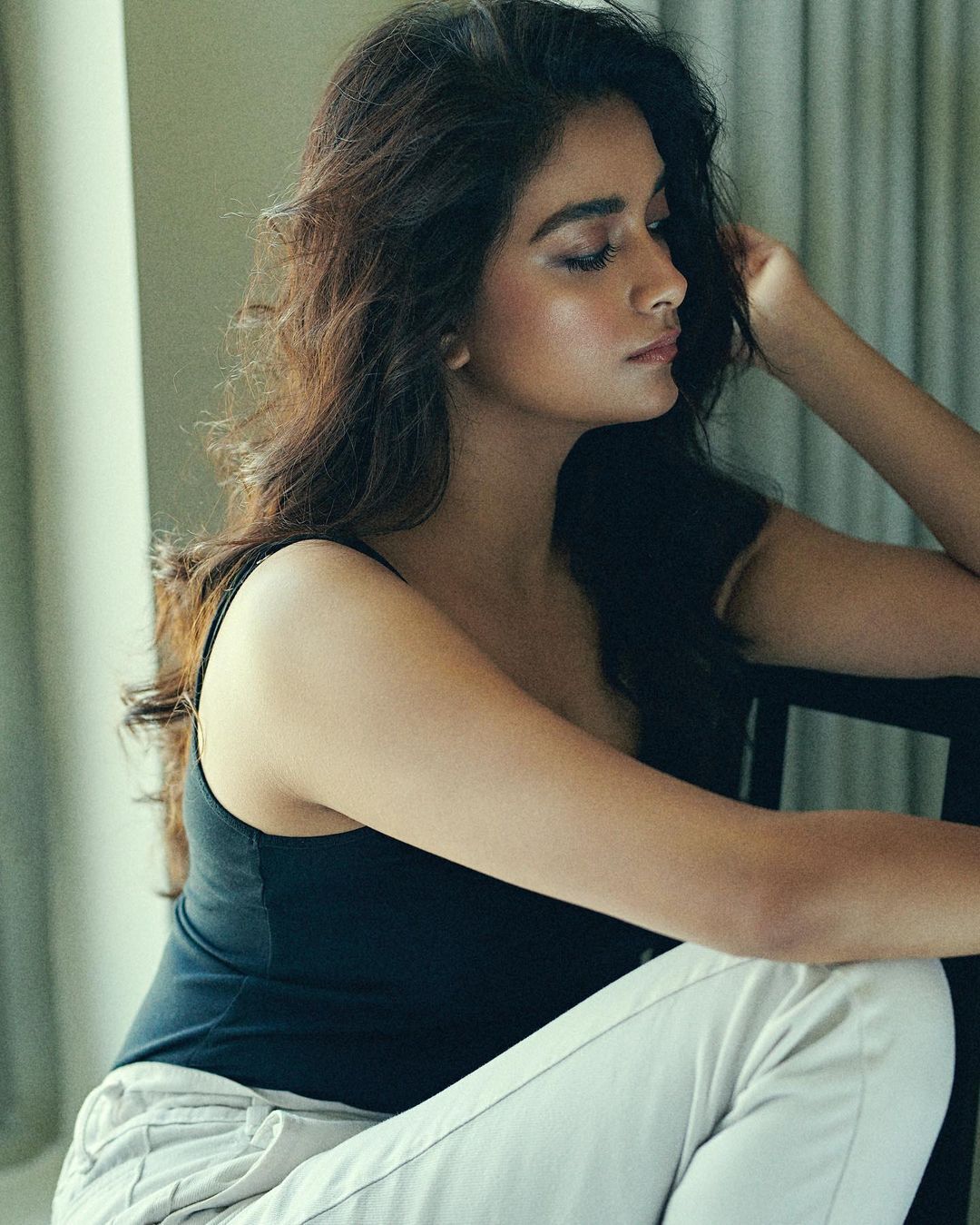 ഈ ലുക്കില്‍ നിന്ന് ആരും കണ്ണെടുക്കില്ല, മേക്കപ്പ്‌ലെസ്സില്‍ ക്യൂട്ടായി കീര്‍ത്തി സുരേഷ്, മാളവികയുടെ കമന്റ് വൈറല്‍