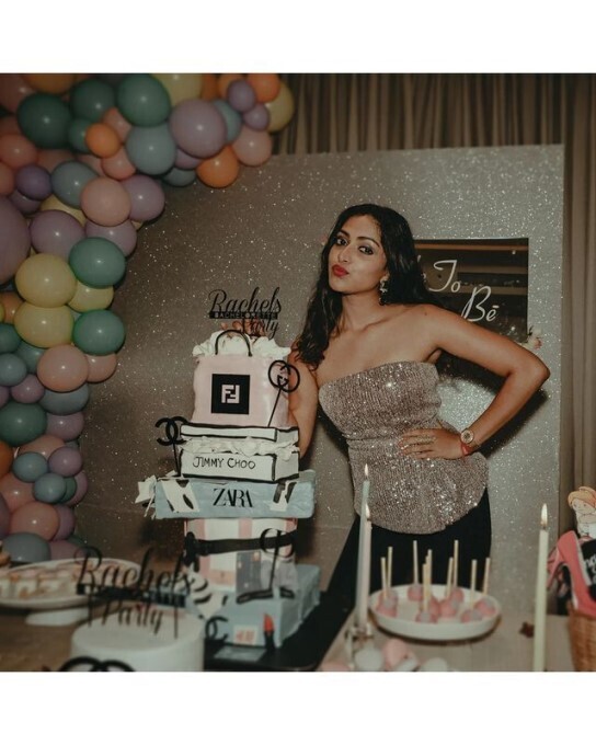 ଦେଖନ୍ତୁ, ଅଭିନେତ୍ରୀ ଆମଲା ପଲଙ୍କ ଲାଟେଷ୍ଟ ଫଟୋସୁଟ୍