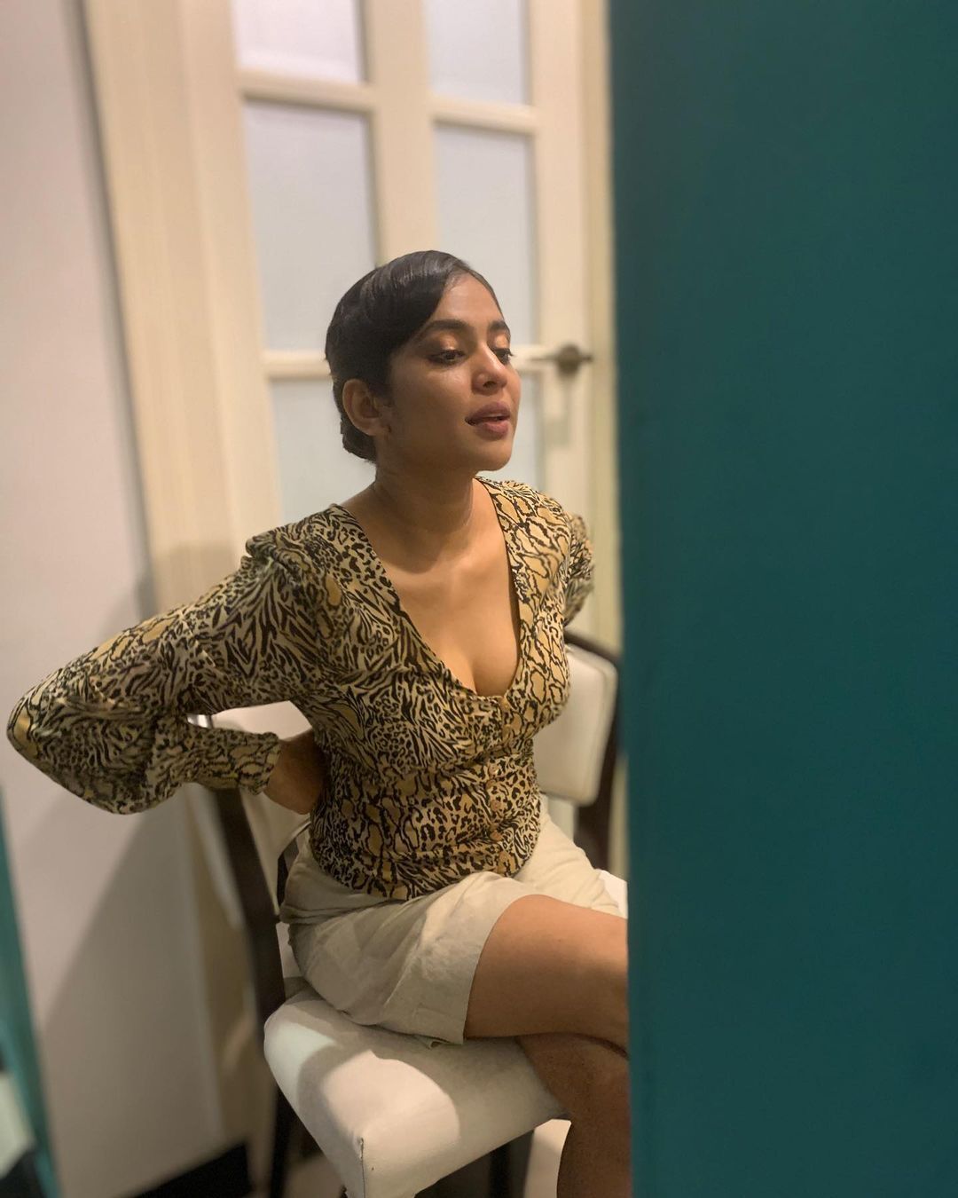 ഗ്ലാമറസ് ഫോട്ടോഷൂട്ട് ചിത്രങ്ങളുമായി ശ്രിന്ദ; പുതു പുത്തൻ ചിത്രങ്ങൾ ട്രെന്ഡിംങ്