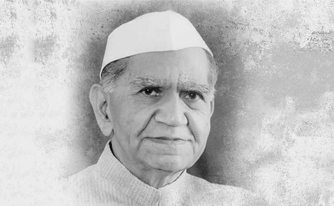 PHOTOS :  அன்று முதல் இன்று வரை இந்திய குடியரசு தலைவர்களின் பட்டியல்! 