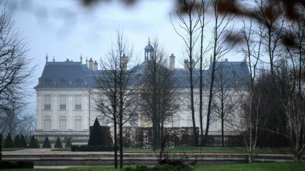 Saudi Prince Buy's Worlds Most Expensive House in Paris