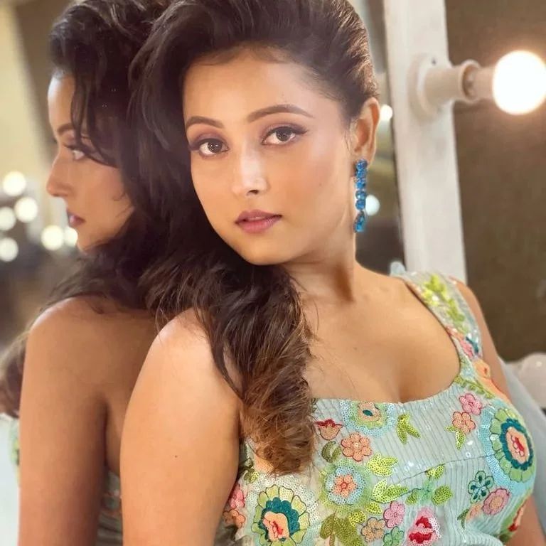 PHOTOS : யப்பா.. க்யூட்டான சிரிப்பில் ரசிகர்களை கவரும் நடிகை பல்லவி.. சூப்பர் போட்டோஸ் இதோ!