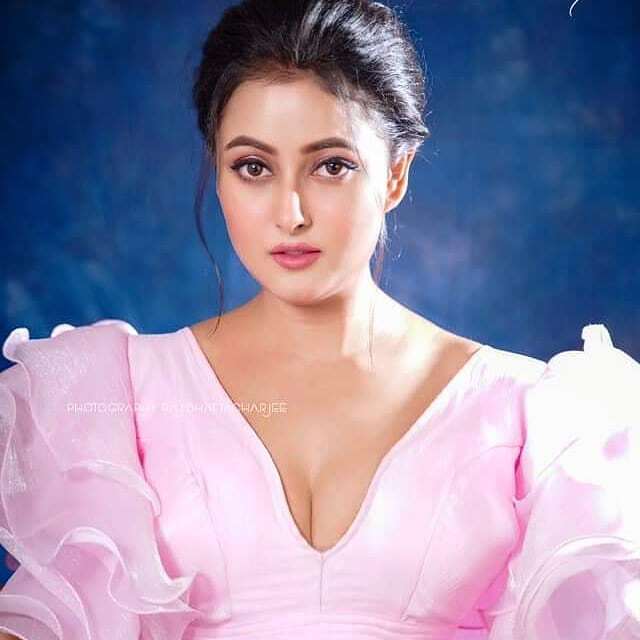 PHOTOS : யப்பா.. க்யூட்டான சிரிப்பில் ரசிகர்களை கவரும் நடிகை பல்லவி.. சூப்பர் போட்டோஸ் இதோ!