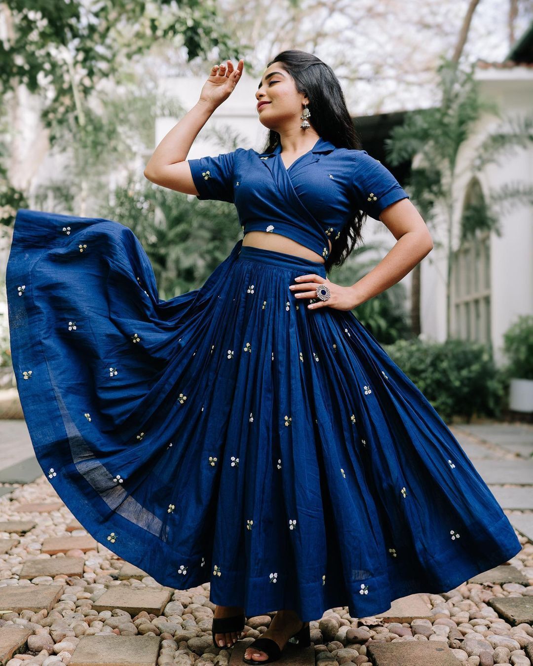 PHOTOS : க்யூட்டான சிரிப்பில் மனதை கொள்ளையடிக்கும் கௌரி.. லேட்டஸ்ட் நச் போட்டோஸ் இதோ!