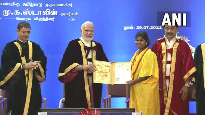 PM Modi during 42nd convocation ceremony at Anna University.