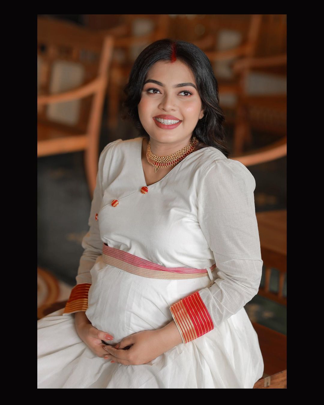 നിറവയറില്‍ സുന്ദരിയായി മൃദുല വിജയ്; വൈറല്‍ ചിത്രങ്ങള്‍ ഏറ്റെടുത്ത് ആരാധകര്‍