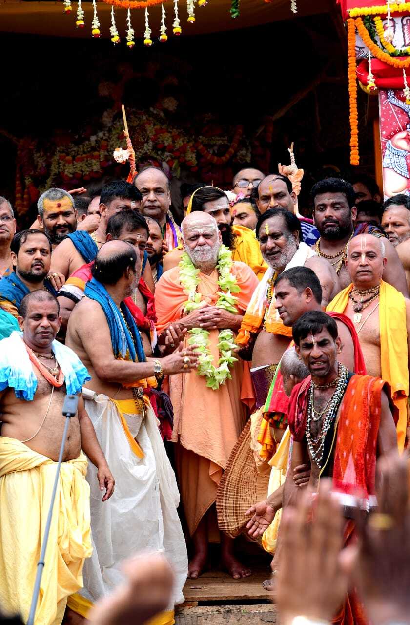  ରଥଯାତ୍ରା 2022 : ରଥରେ ବିଜେ ତିନି ଠାକୁର, ଦର୍ଶ କରୁଛନ୍ତି ଶଙ୍କରାଚାର୍ଯ୍ୟ